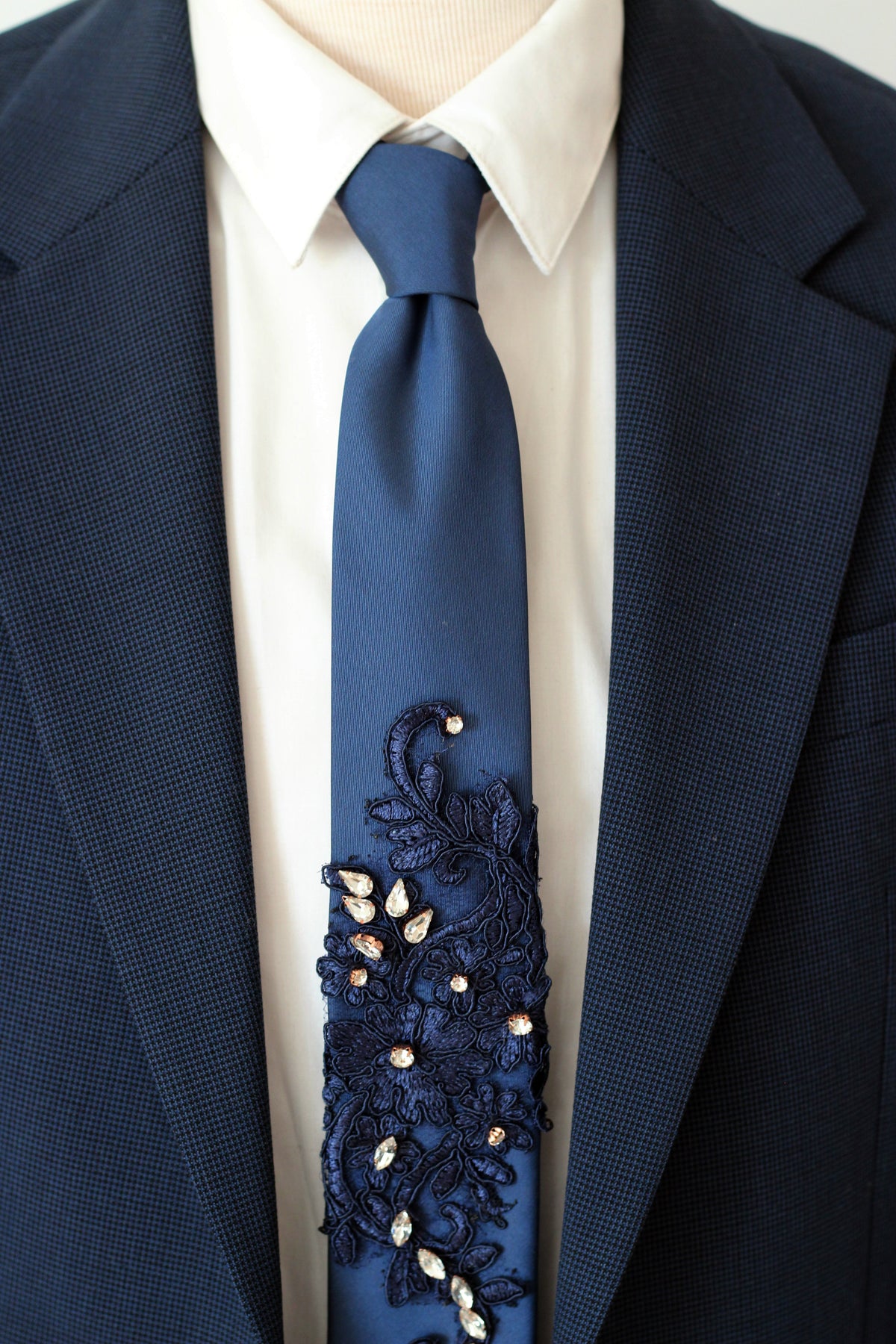 blue lace necktie 