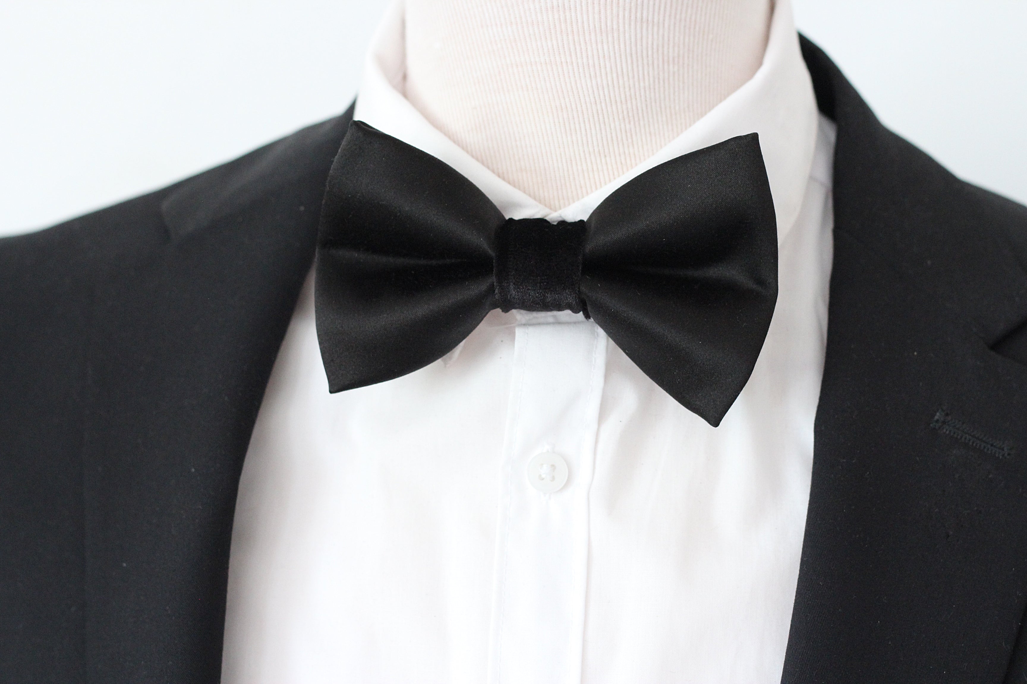 Black and Gold mens bow tie boutonniere set, wedding black gold bowtie, black satin tuxedo bow tie Black and Gold mens bow tie boutonniere set, wedding black gold bowtie, black satin tuxedo bow tie